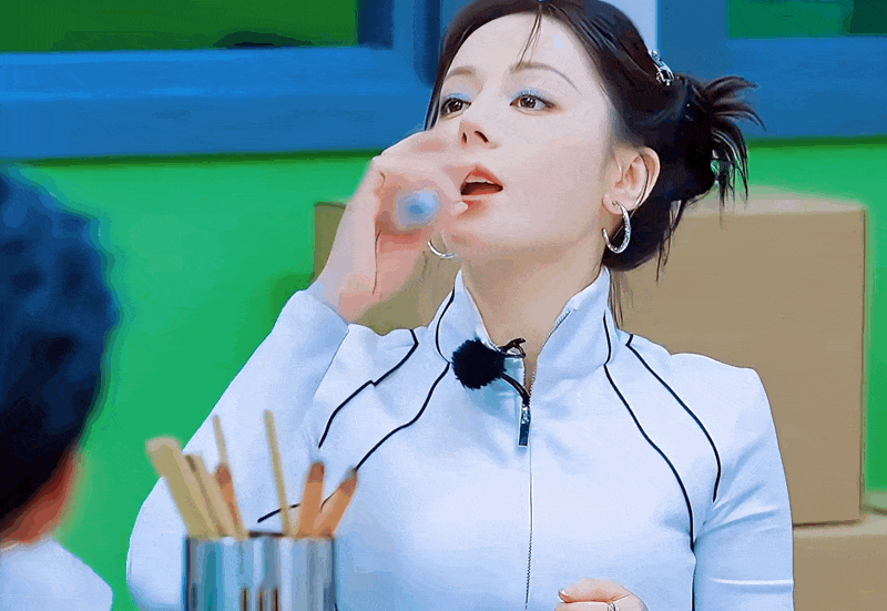 内娱“丑帅天花板”来了！网友狂骂三天，结果越看越香……（组图） - 34