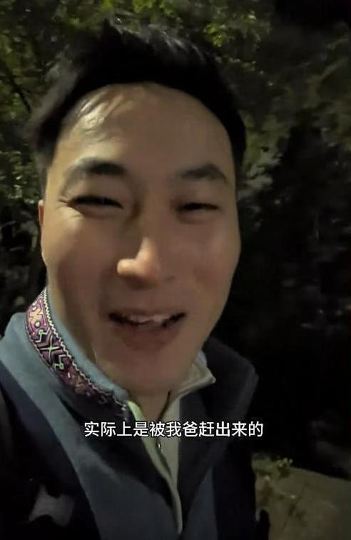 威海35岁海归硕士创业亏百万，回家借钱被父赶出门，母亲举动看哭全网（组图） - 8