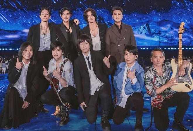 F3演唱会还是不行,被吐槽不伦不类像割韭菜拼盘,阿信乱入串台(组图) - 3