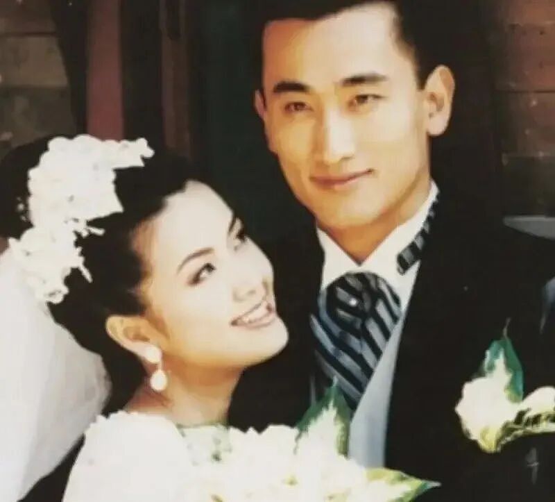 初代男神车仁表升级当公公，这状态，法拉利老了还是法拉利啊（组图） - 16