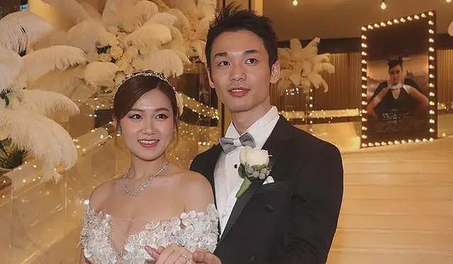 恭喜!香港知名女星离婚三年疑有新恋情,因着装暴露惹前夫不满(组图) - 6