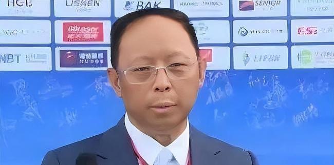 他全家移民却在中国疯狂捞金,一年赚走4个亿(组图) - 11