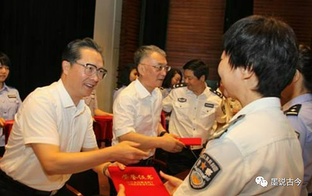 安徽司法厅暴戾桃色贪官：敛财1800万，将副局牙齿打落，与多名女警有染（组图） - 5