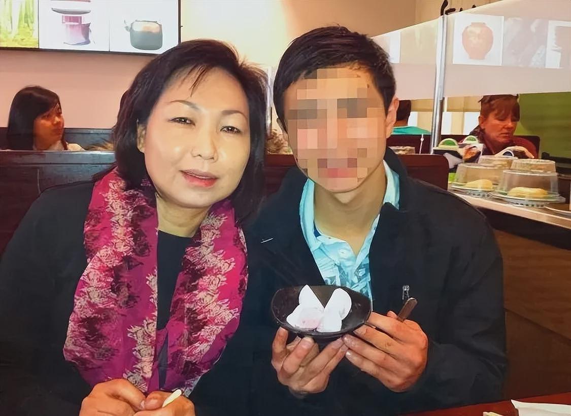华裔女孩嫁美国富商,生仨混血儿子,婚后21年惨死于千万豪宅(组图) - 8