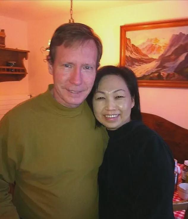 华裔女孩嫁美国富商,生仨混血儿子,婚后21年惨死于千万豪宅(组图) - 28