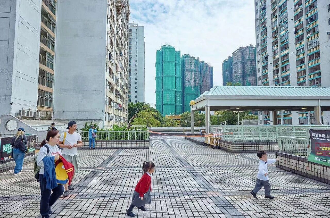 打拼30年还完房贷，他们失去唯一的房子与“安居梦”（组图） - 1