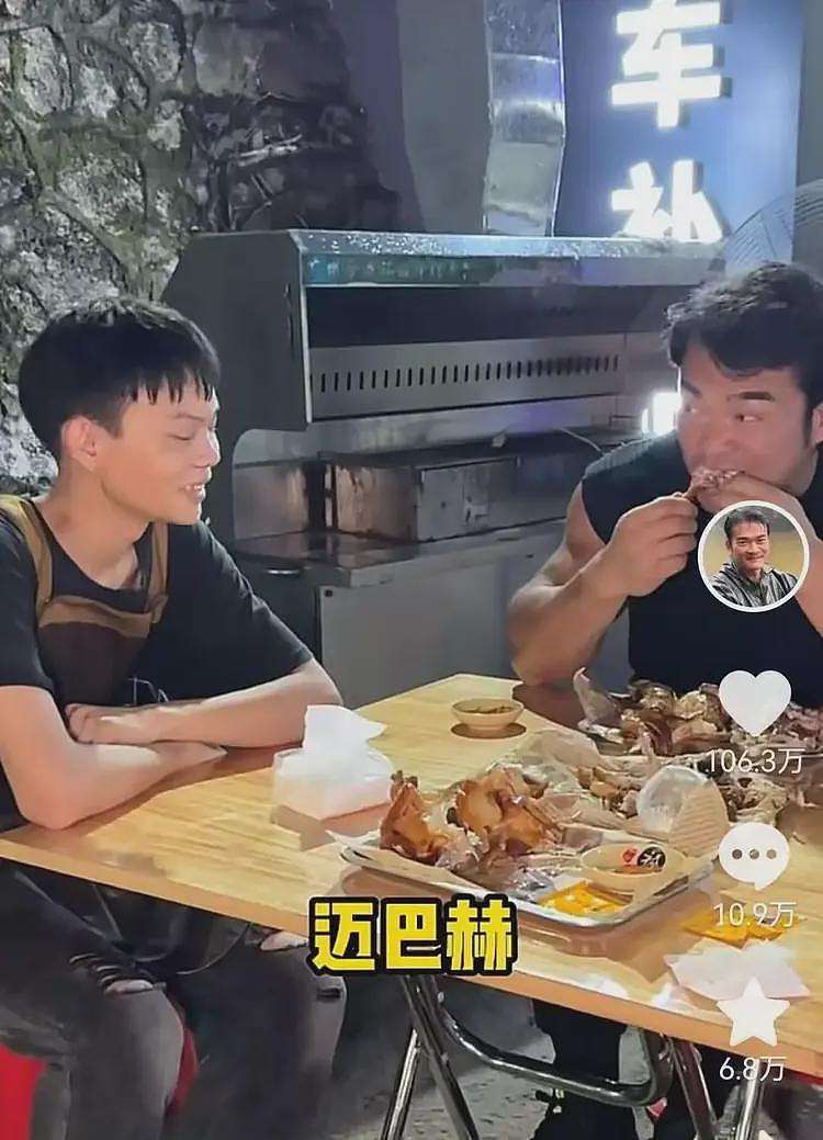 走红不到一周，烤鸡少年