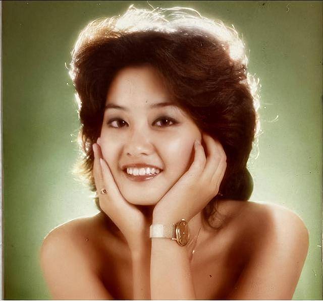 香港知名女星三度流产，隐忍丈夫出轨10年...（组图） - 1