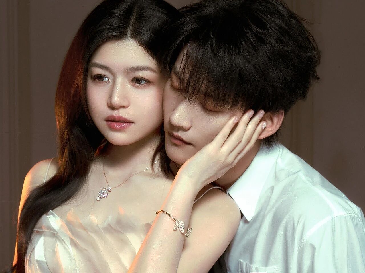 离婚的陈妍希，终于过上好日子（组图） - 1
