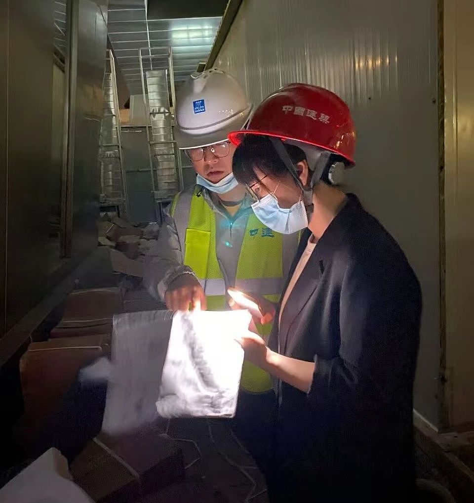 43岁女建筑师，在时薪25元的零工市场里重构生活（组图） - 1