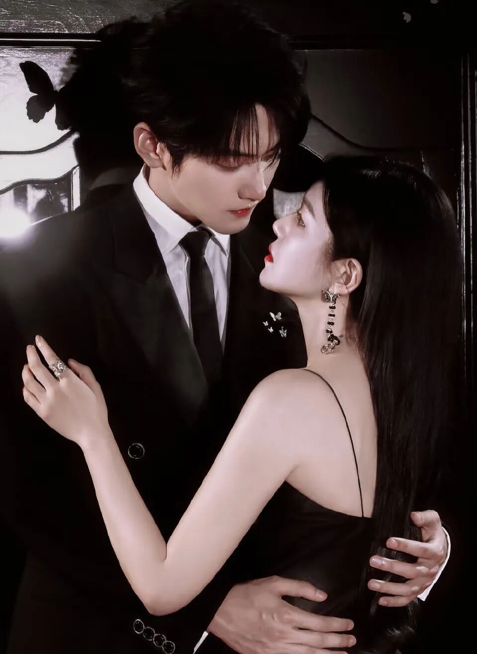 内娱帅哥又上新了？网友：长了一张最受富婆欢迎的脸…（组图） - 1