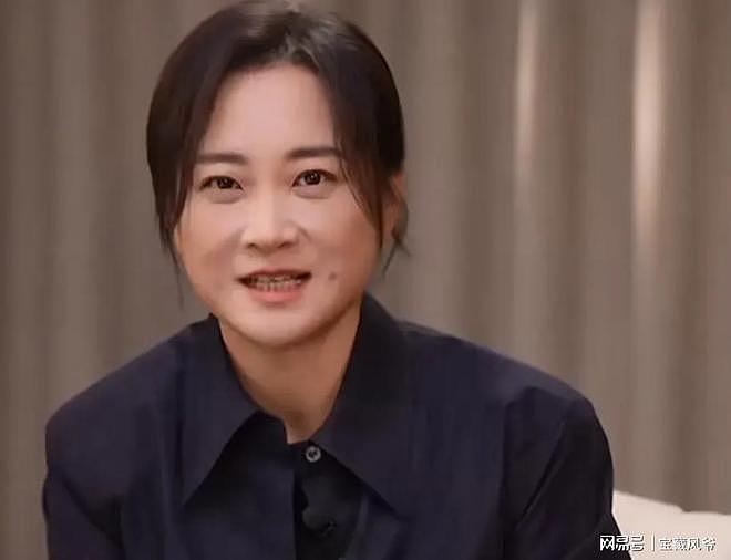 43岁贾玲近况：退出春晚、淡出综艺，解散公司，她把自己作没了？（组图） - 12