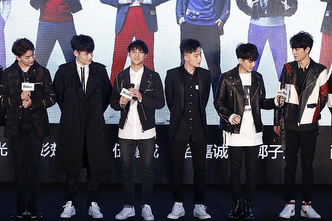 时代少年团缺席星光大赏舞台引争议：5842万星光值为何换不来一个表演机会？（组图） - 1