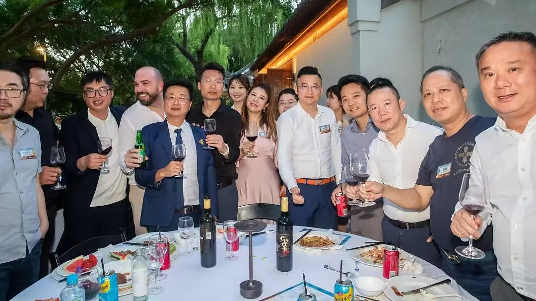 澳中青年企业家联合会在悉尼成功举办2026年新年酒会:凝聚侨界青年力量 ,共促中澳交流合作(组图) - 25