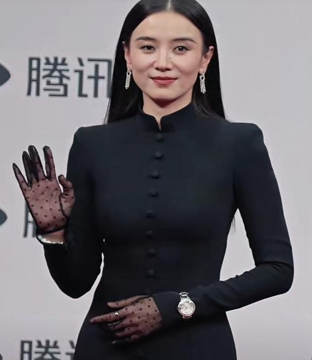 流量当道,大花落幕!赵露思和白鹿上桌,倪妮、宋茜成活动吉祥物(组图) - 20