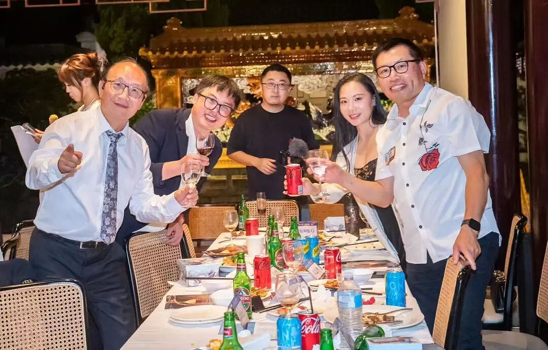 澳中青年企业家联合会在悉尼成功举办2026年新年酒会:凝聚侨界青年力量 ,共促中澳交流合作(组图) - 28