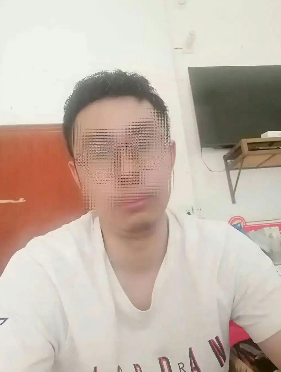 湖南医生涉奸两幼女判六年！检察官父作无罪辩护，质疑被害人年龄（组图） - 2