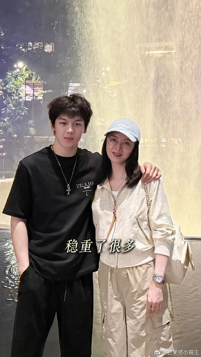 又一位星二代“整容式逆袭”，19岁帅成180cm肌肉男神，果然胖子都是潜力股（组图） - 1