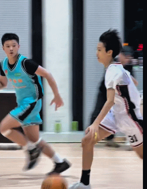 又一位星二代“整容式逆袭”，19岁帅成180cm肌肉男神，果然胖子都是潜力股（组图） - 11