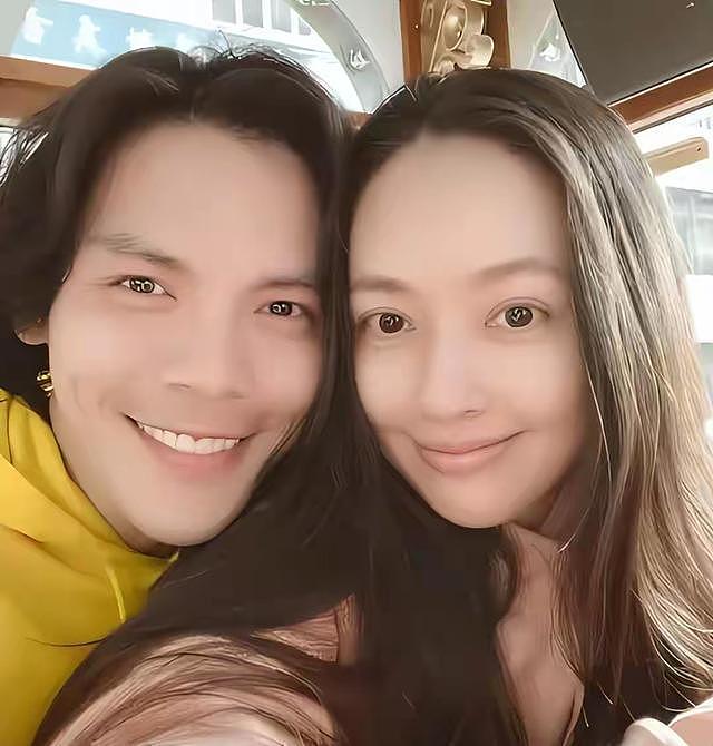 北京这一晚，55岁刘奕君秒了41岁向佐，才懂男人刚阳硬朗的魅力（组图） - 7