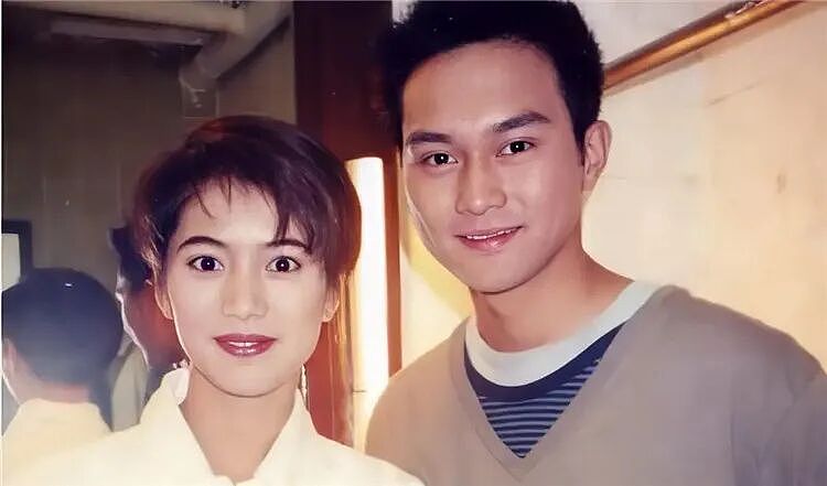 又一位星二代“整容式逆袭”，19岁帅成180cm肌肉男神，果然胖子都是潜力股（组图） - 27