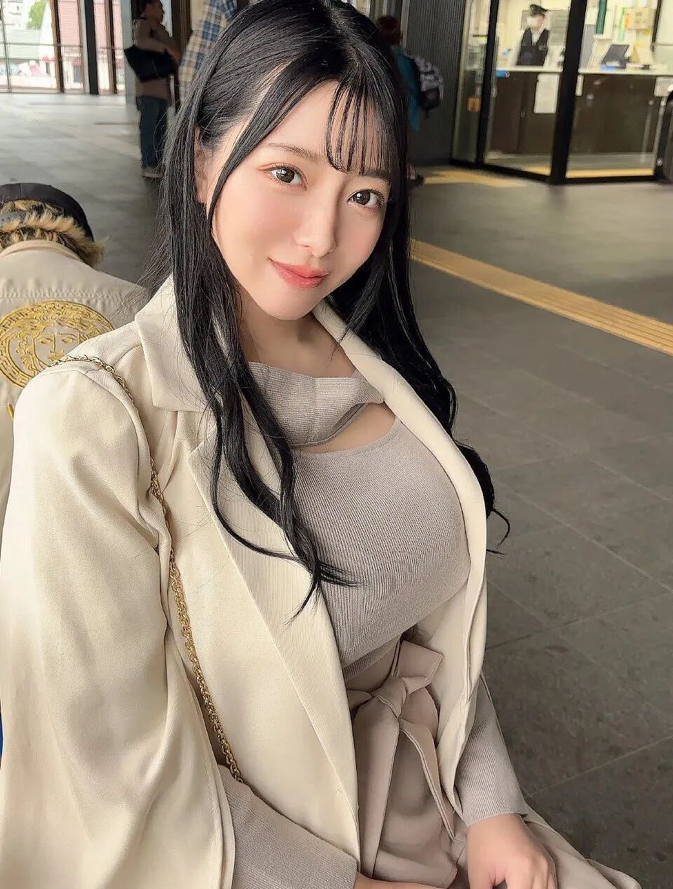 【美女】微胖女神天花板!新生代流量小花,真耐看啊(组图) - 1