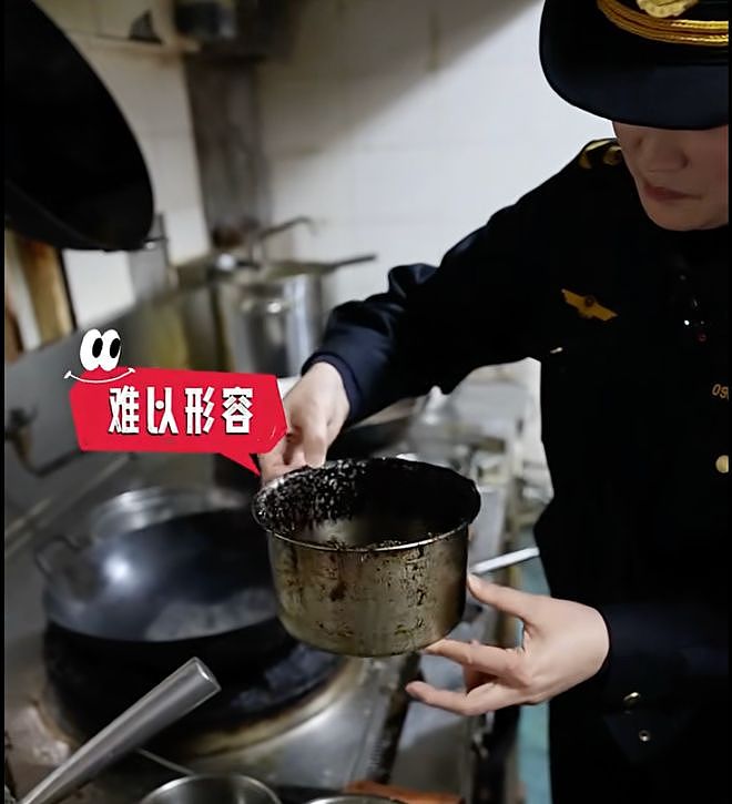 上海“最好吃的黄鱼面”被立案调查！一碗卖100元，多位明星博主曾打卡，后厨画面曝光，头皮发麻（组图） - 3