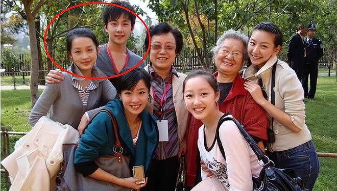 坐不住了!业内曝杨洋和顶流95花谈过恋爱,赵露思粉丝怒斥谣言(组图) - 21