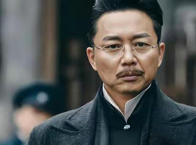 北京这一晚，55岁刘奕君秒了41岁向佐，才懂男人刚阳硬朗的魅力（组图） - 2