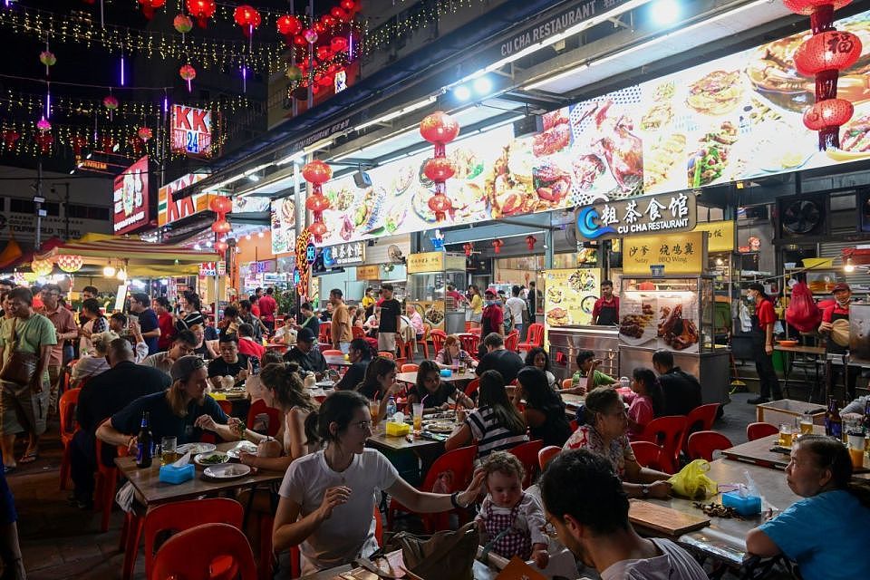 18万元存款起步:东南亚,迎来中国人跨境养老(组图) - 2