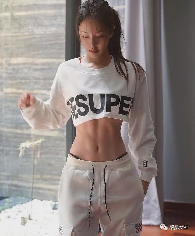 【美女】李元玲的腰：夺命的刀！果真健身的妹子就是不一样（组图） - 12