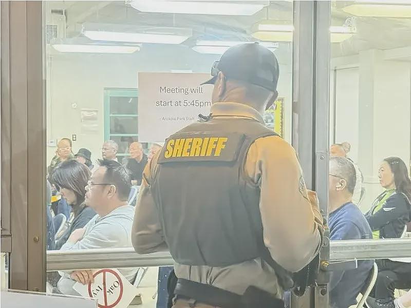武装警察进场！洛杉矶华人社区爆发，“无家可归者住房”凭什么进社区（组图） - 5