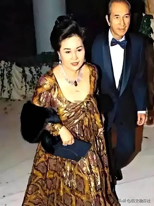 赌王最狠太太蓝琼缨真实样貌，坐拥400亿家产，制胜手段堪比甄嬛（组图） - 9