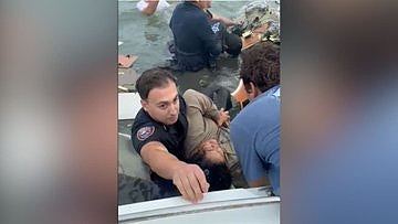 墨西哥小型军机坠毁至少5人亡！军方指转运病童送医美国时堕下（视频/组图） - 7