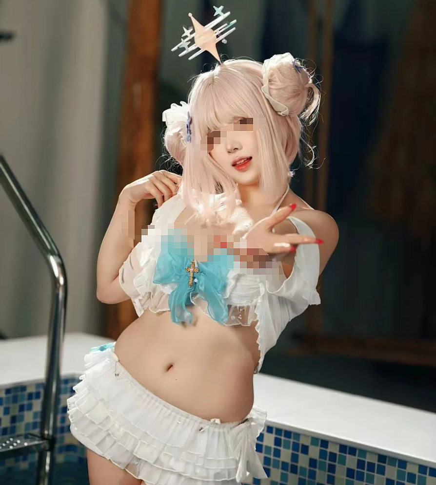 女生穿比基尼参加cosplay被猥琐男骚扰，视频却被吐槽：穿这样真不怪别人（视频/组图） - 3