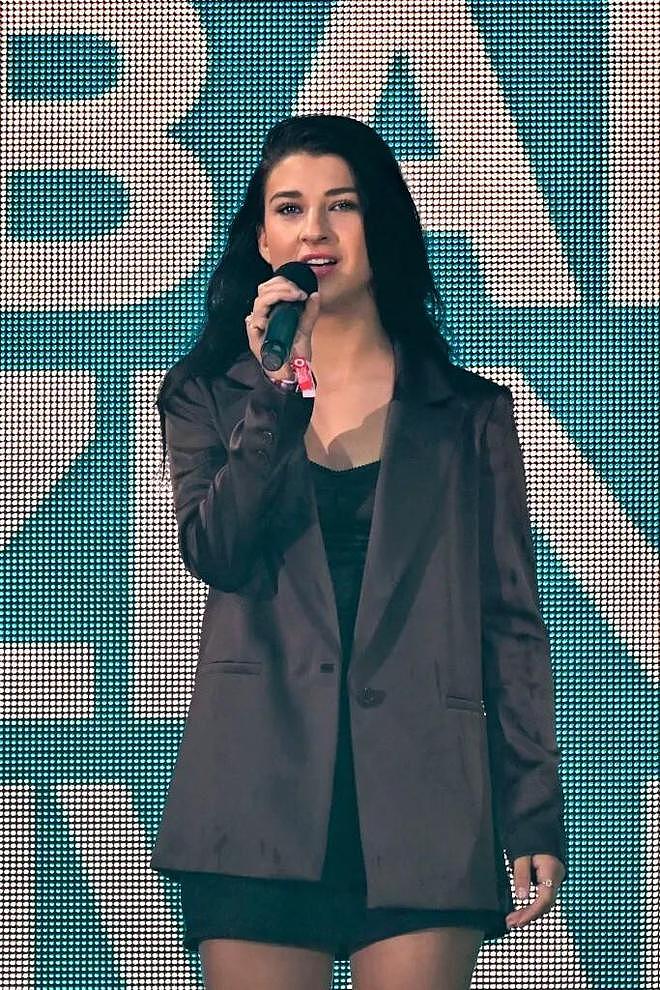 比尔·盖茨23岁女儿高调宣布新恋情，刚与富家公子前任分手几个月（组图） - 2