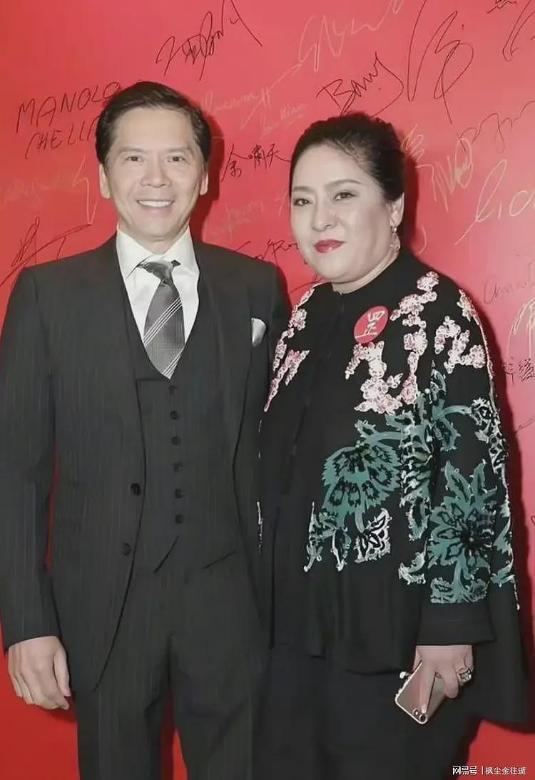 向太这次真的拼了！公开谈论婚姻真相，直言：向华强真的很强（组图） - 9
