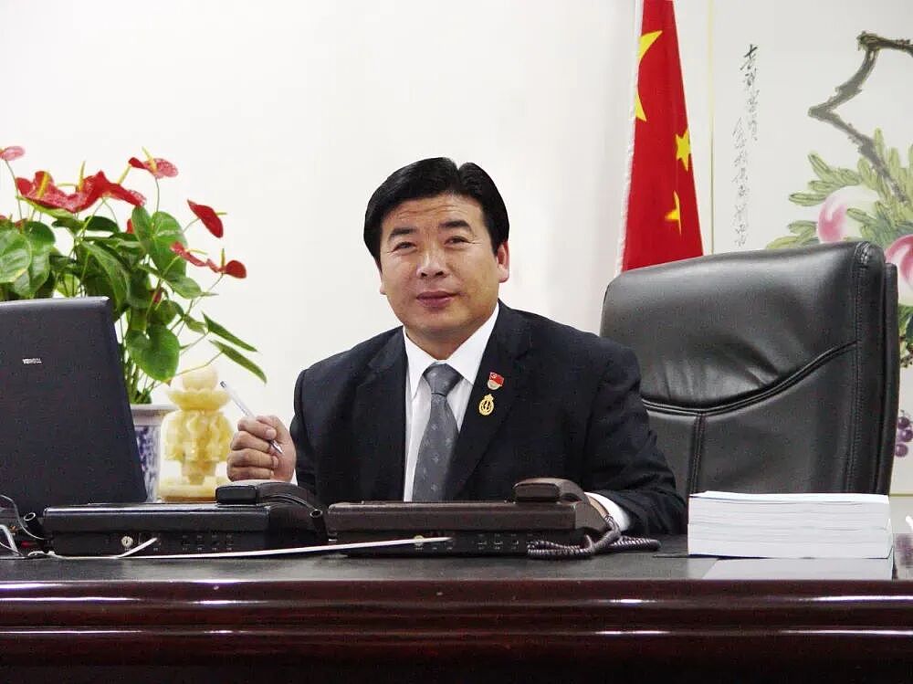 草根木匠兄弟，借款1800元起家，逆袭成亿万富翁（组图） - 4