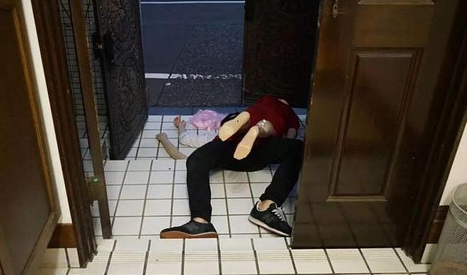 【两性】18禁：如何自制一个“美女娃娃”（组图） - 35