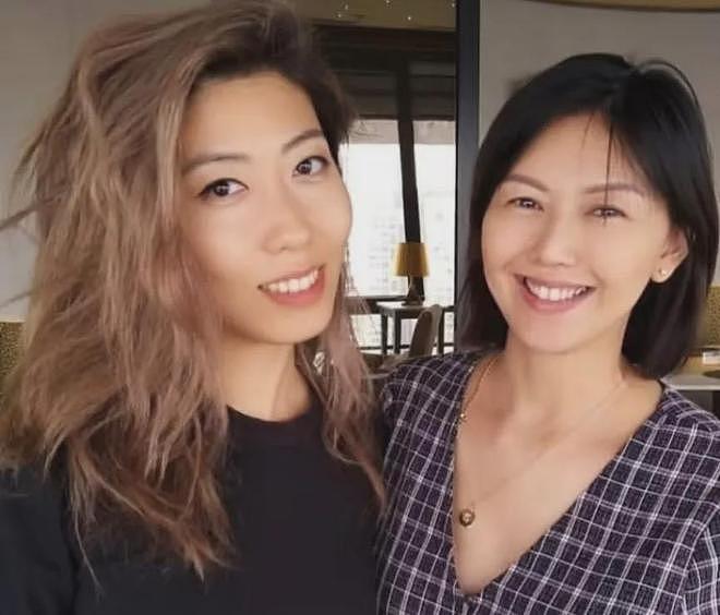 孙燕姿被曝要与曲婉婷合作,二人过往互动被扒,关系亲密是好朋友(组图) - 8