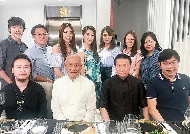 香港魔幻骗局：骗子租豪宅立人设，洪金宝江美仪等明星，被骗数亿（组图） - 11