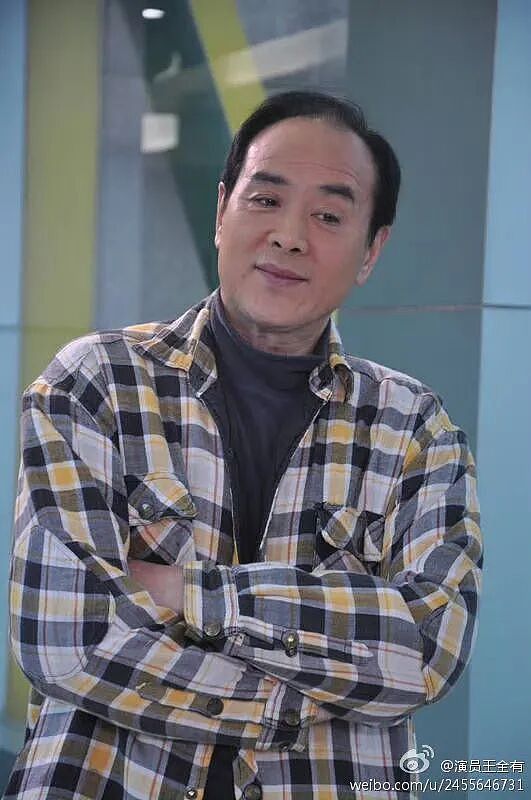 冲上热搜！国产剧“亮剑男主”移民新西兰，中国网友：“丁团长很有眼光”........（组图） - 8
