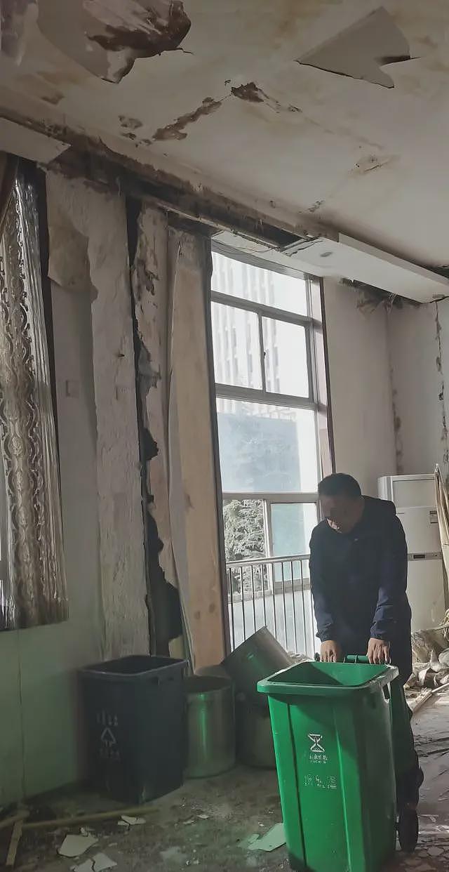 男子垫资数百万改造承包高校餐厅,期限没到被停业,200多万元餐费未付(组图) - 5