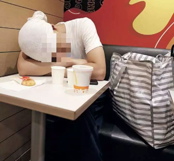 日本式贫困:麦当劳难民(组图) - 1
