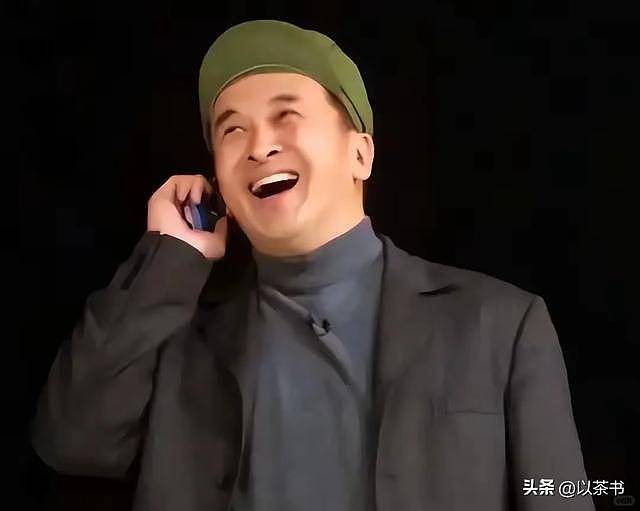 65岁黄宏现状：满脸胡渣住普通房，曾享少将军衔（组图） - 14
