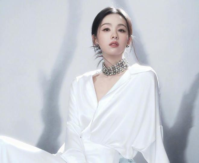 陆毅和鲍蕾二女儿“小叶子”,被指撞脸“陈都灵”,温柔又有气质(组图) - 7