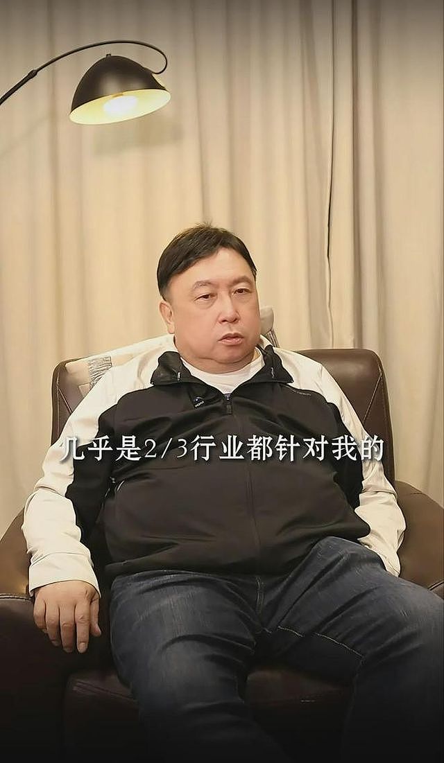 向太谈无性婚姻，称有性就有爱！坦言向华强很强女生嫁8次是荣耀（组图） - 1