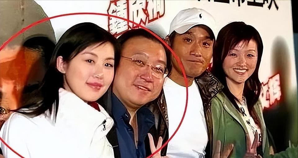 田朴珺否认带资进组:曾靠红烧肉拿下王石,18线逆袭成百亿阔太?(组图) - 8