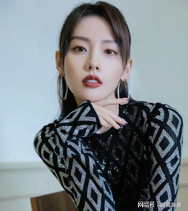 扫地出门，俩儿子被婆家“控制”？张嘉倪官宣喜讯，彻底打脸买超（组图） - 17