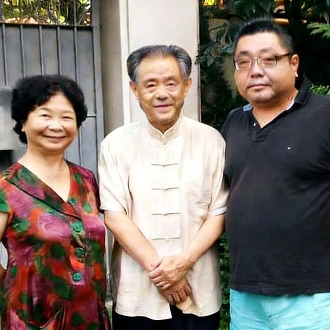 南京博物院前院长徐湖平夫妻被带走！身份背景曝光，子女涉国宝贱卖案（组图） - 7